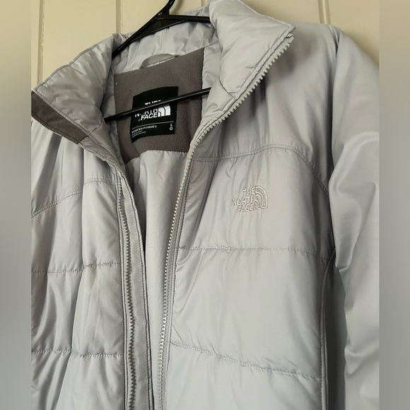North Face Puffer - Picture 2 of 4